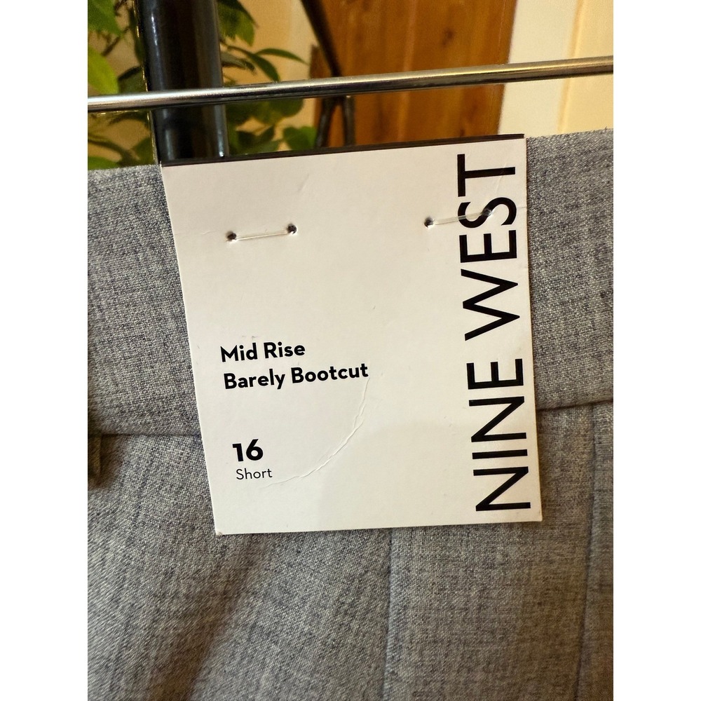 Nine West Women's 16 Short Gray Mid Rise Barely Bootcut Dress Pants NWT - Picture 2 of 6